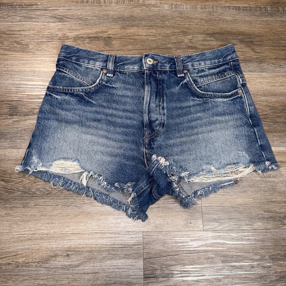 Free People "We The Free" Now Or Never Denim Shorts Womens 28W Distressed Frayed